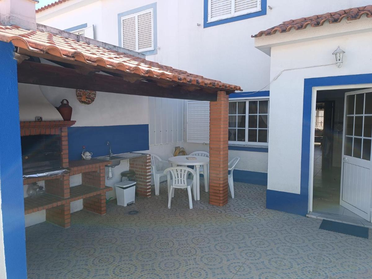 Alojamento Local Familia Coelho Quinta do Conde المظهر الخارجي الصورة