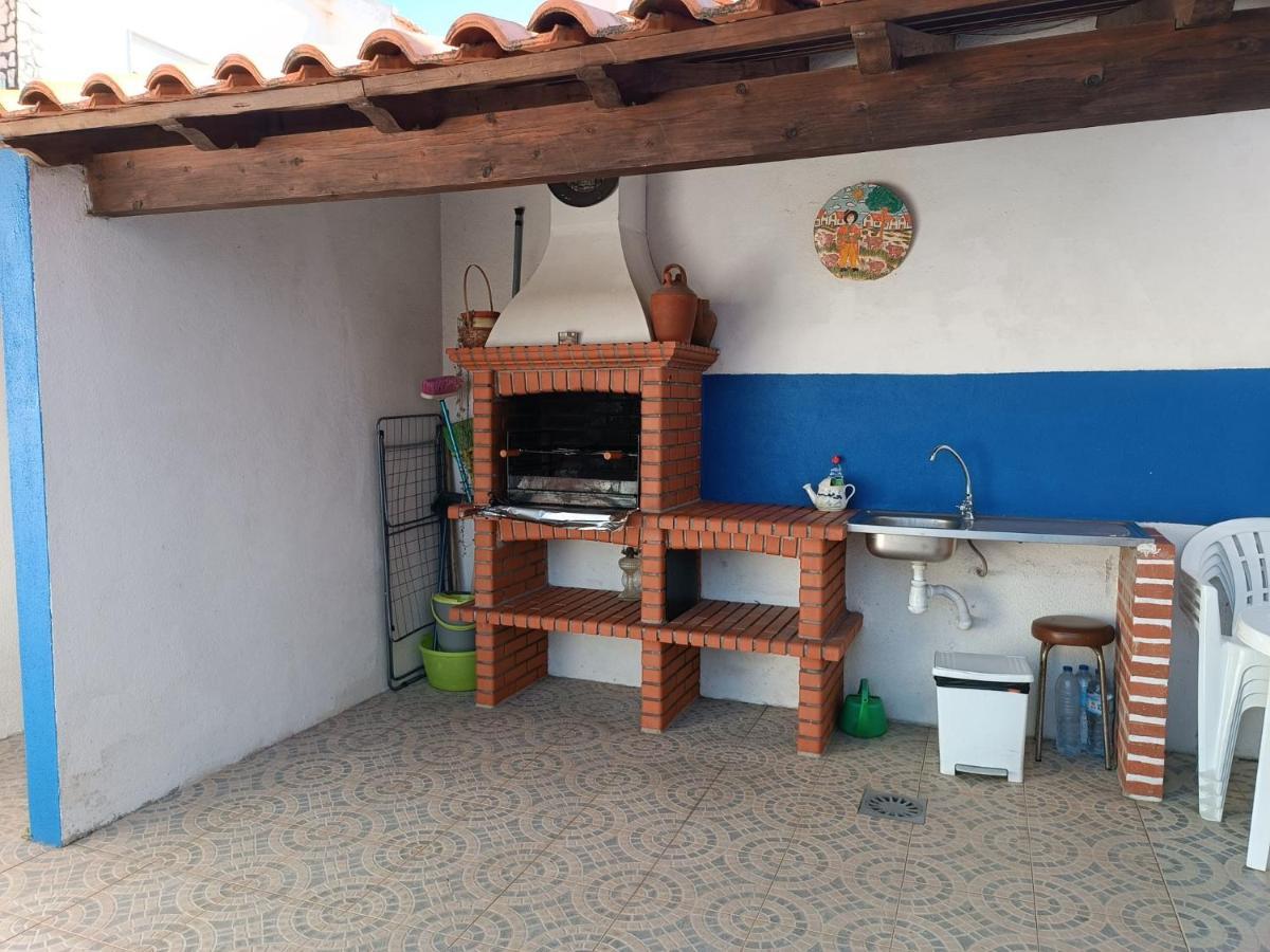 Alojamento Local Familia Coelho Quinta do Conde المظهر الخارجي الصورة