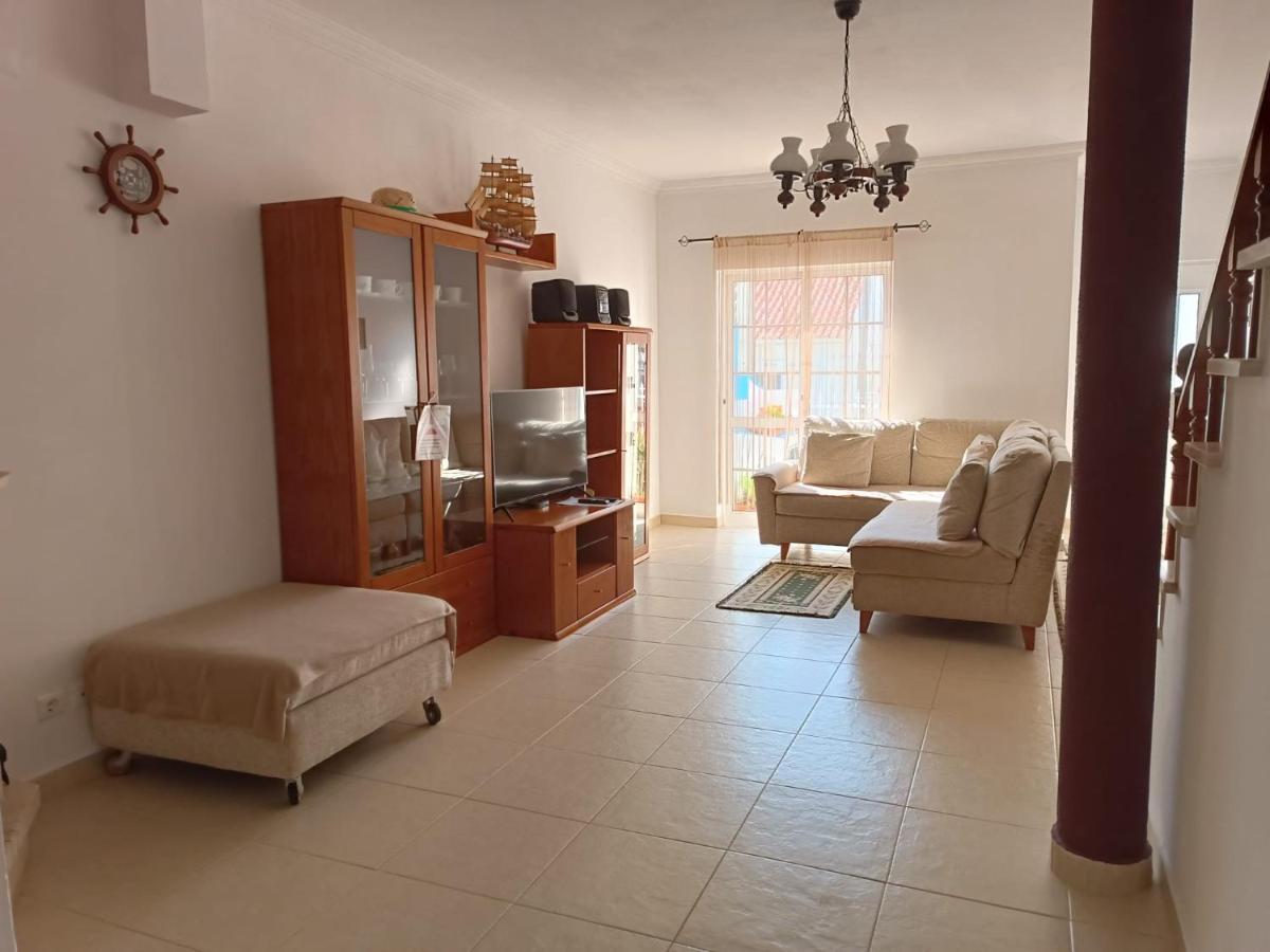 Alojamento Local Familia Coelho Quinta do Conde المظهر الخارجي الصورة